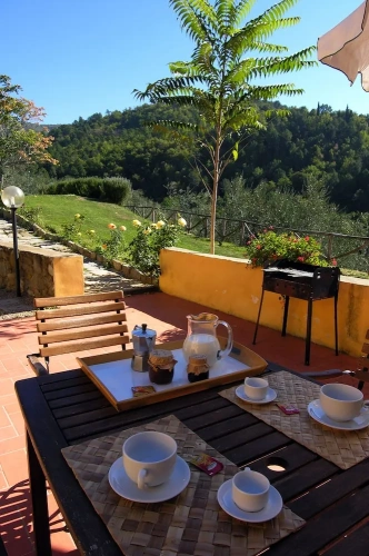 2 Bedrooms Family Apartment with garden view