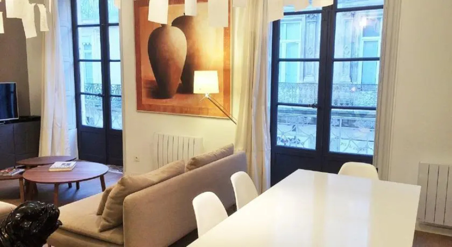 Appartement Standing Comédie