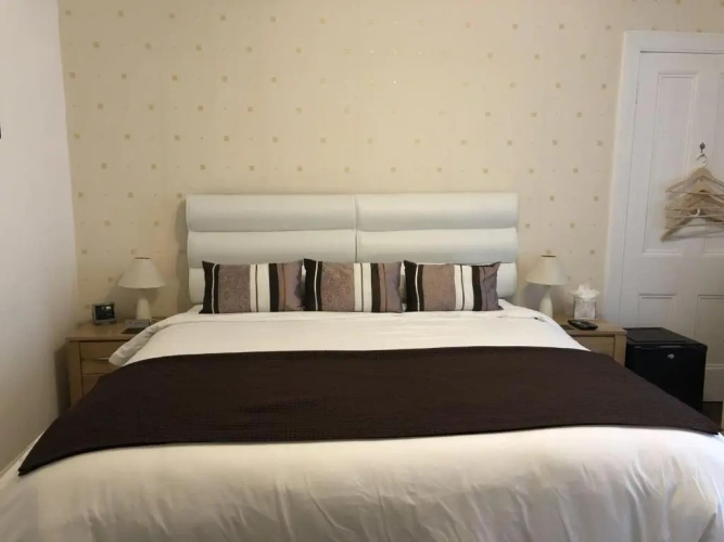 Standard Double Basement room