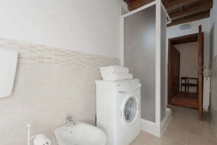 Ponte Vecchio Suite by Home Sharing