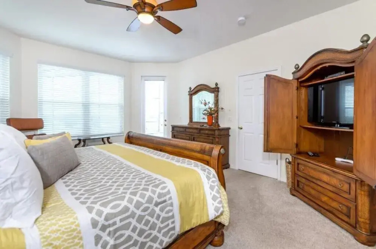 Belfry Villa 337 Davenport
