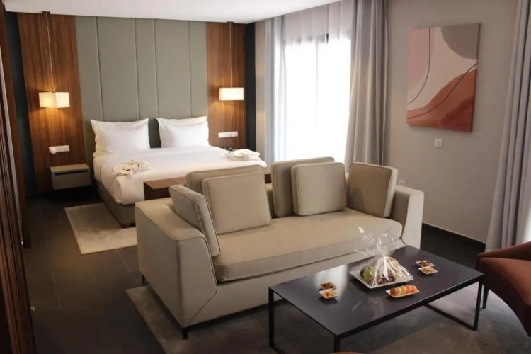 Deluxe Suite