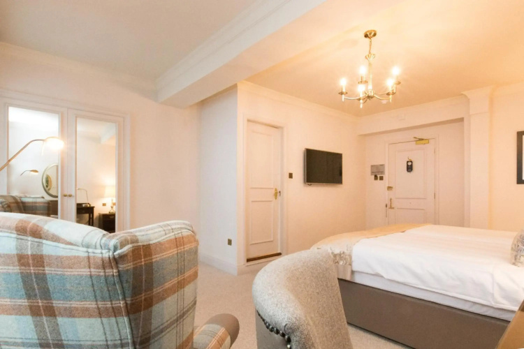 Macdonald Old England Hotel & Spa