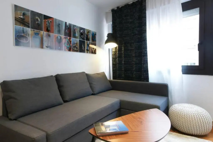 Eiffel Bridge Boutique Apartment