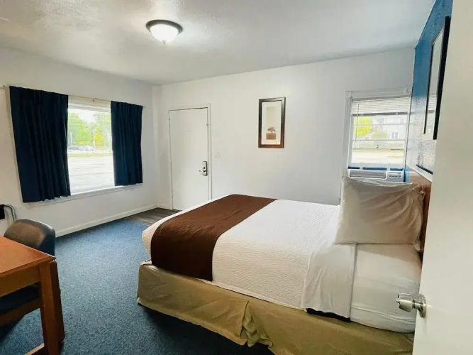 Sparta Inn