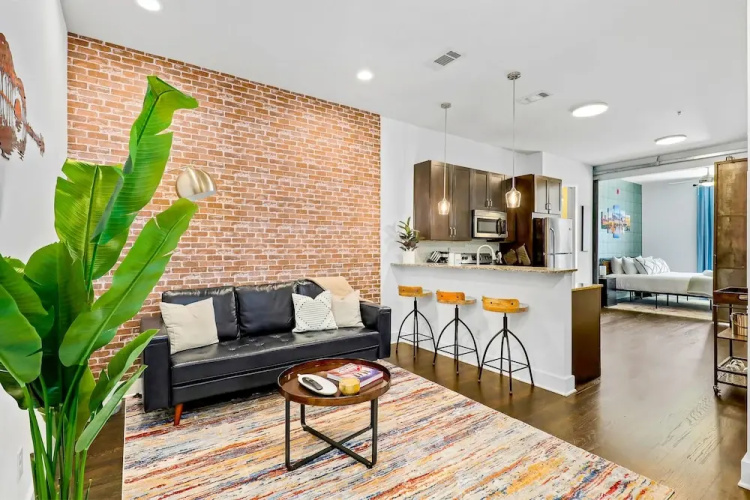 Lofts On 30Th Ave