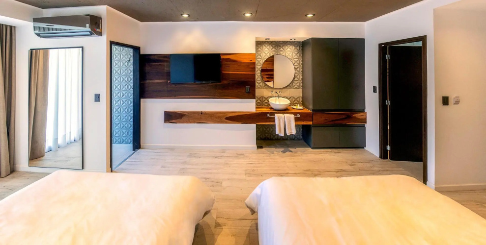 La Urumpta Hotel, AKEN MIND