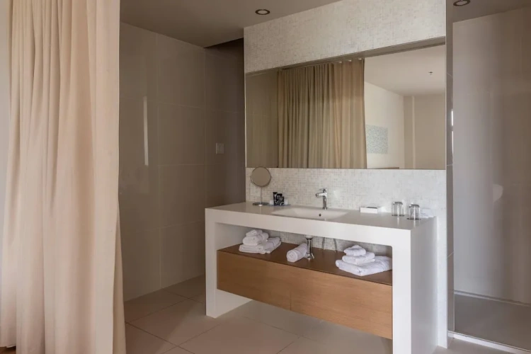Standard Quadruple room with balcony and with golf view