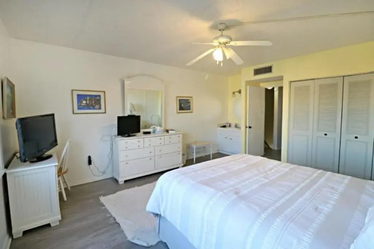 Creston House 9C