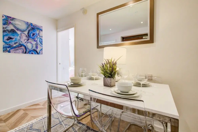 3-bedroom, 3-baths Apartment Super Posh Marylebone
