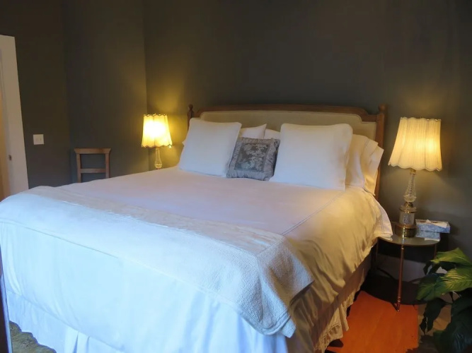 Inn St Helena