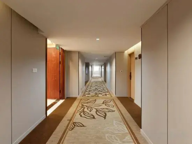 Starway Hotel