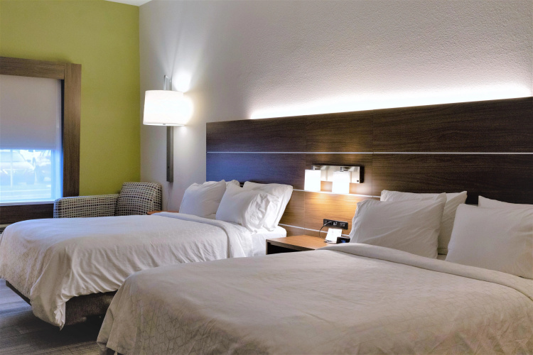 Holiday Inn Express & Suites Douglas by IHG