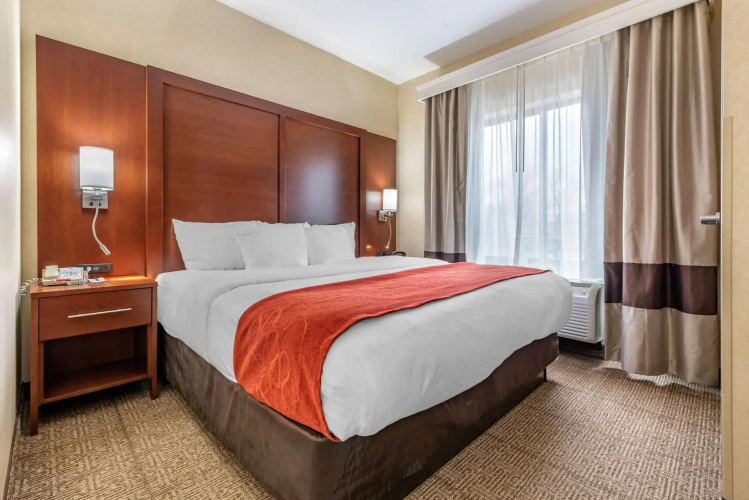Comfort Suites Elkhart South