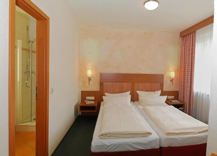 Economy Double Cottage