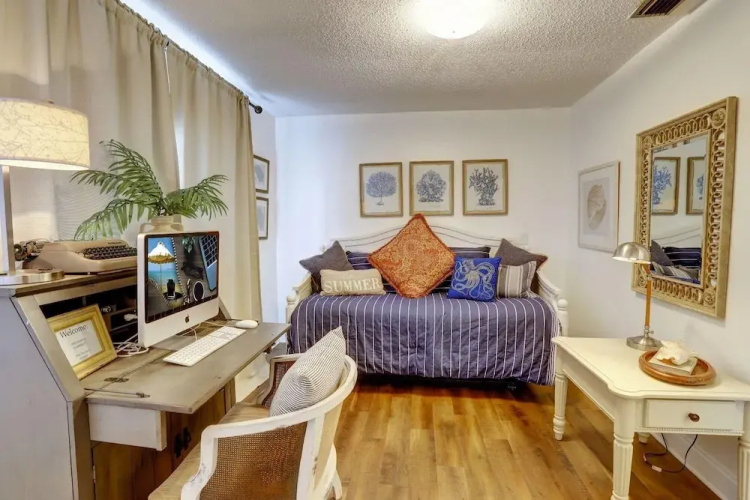 Blue Beach Cottage