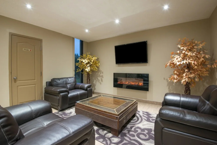 Red Maple inn and suites