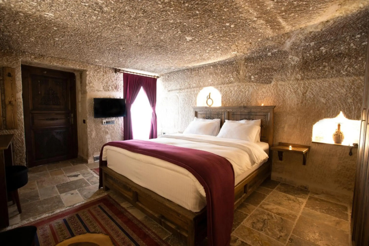 Medusa Cave Hotel