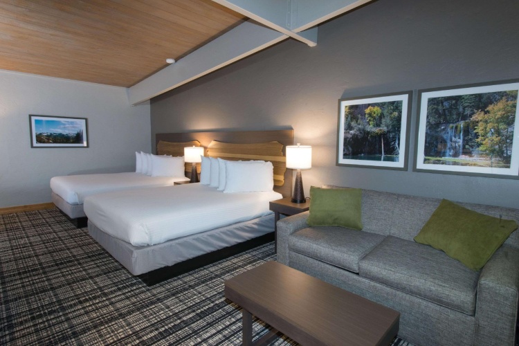 Quadruple Suite