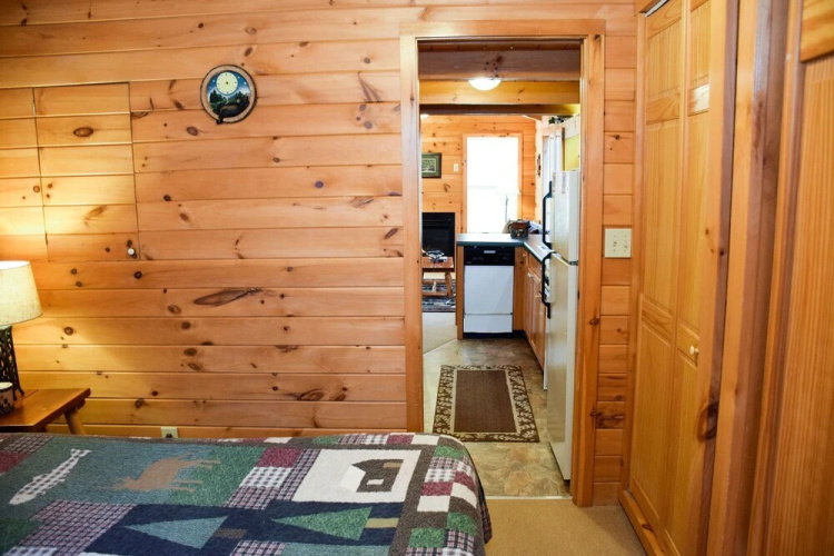 SOUTHERN NITES - 1 Br Cabin