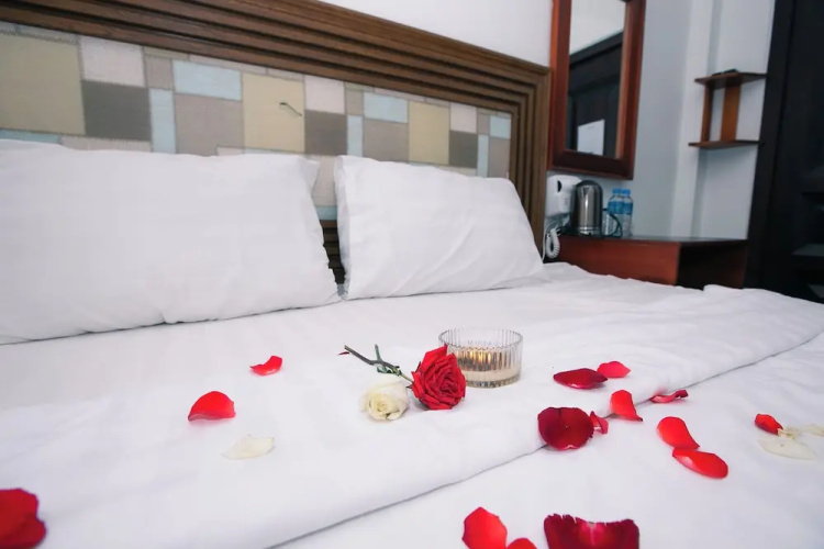 Ruby Riverside Hotel & Hostel