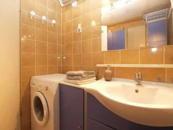 Apartment 1635