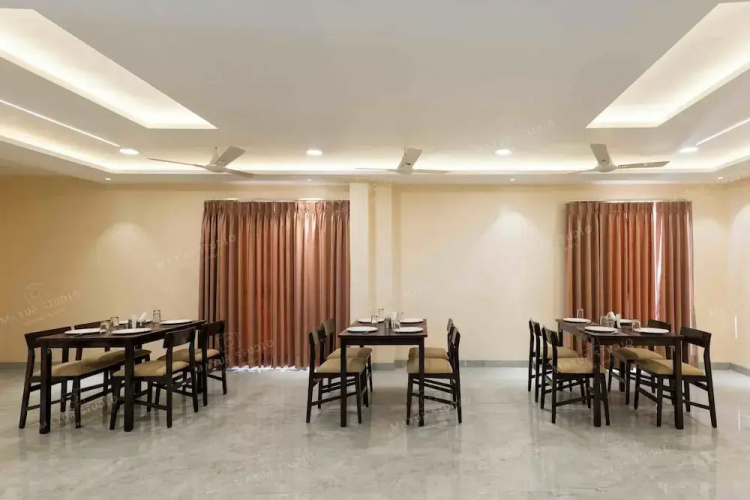 Hotel Shiva Nilay Inn