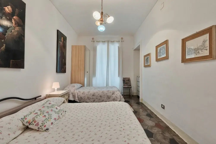 Porta Nuova Roomy Flat