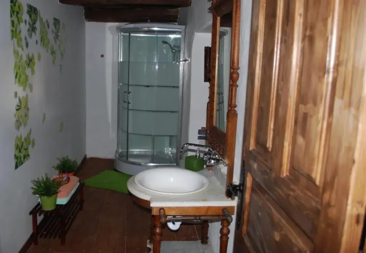 6 Bedrooms Cottage