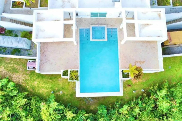 3 Bedrooms Apartment