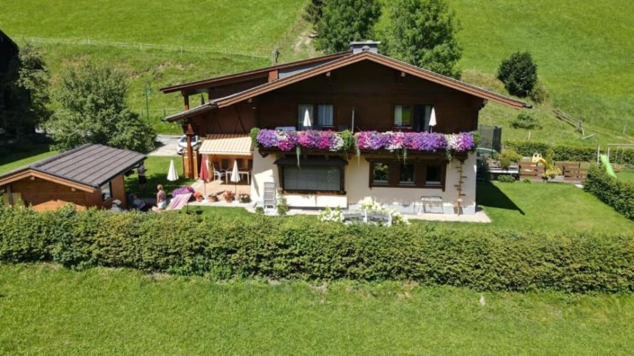 1 Bedroom Apartment with balcony