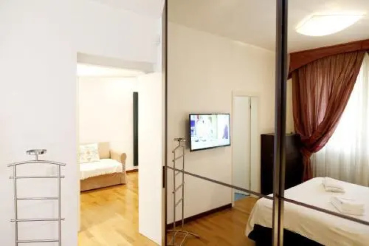 Historical Apartment near Spanish Steps