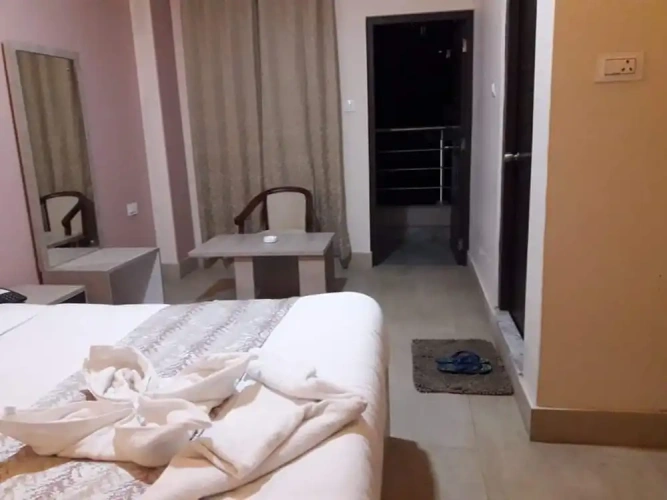 Deluxe Double room with city view