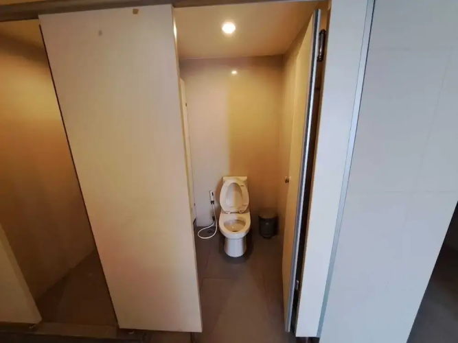 5A - 2 Bedroom Downtown Apartment With Shared Pool