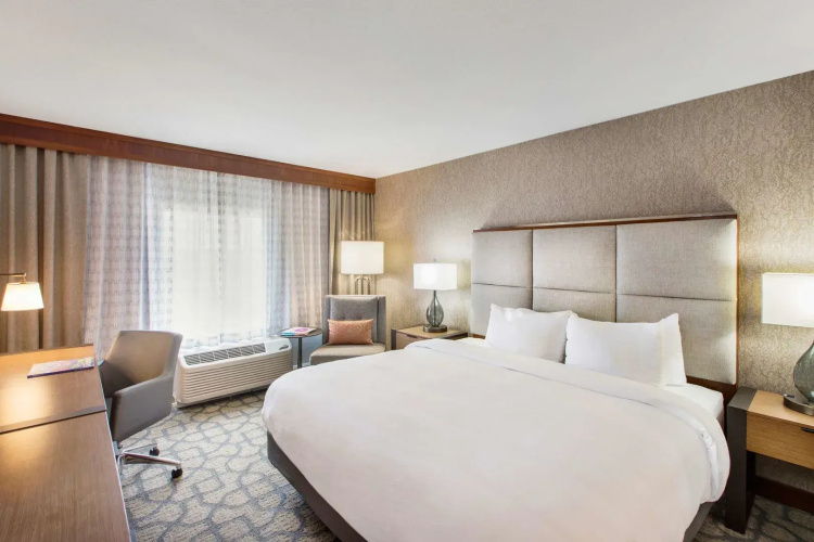 DoubleTree by Hilton San Antonio Northwest