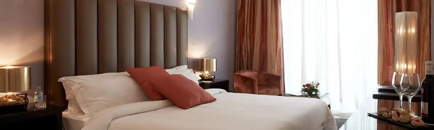 Standard Club room