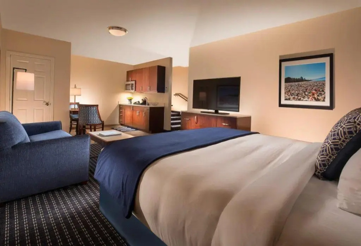 Bristol Harbor Inn