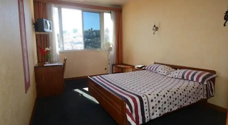 Aina Hotel
