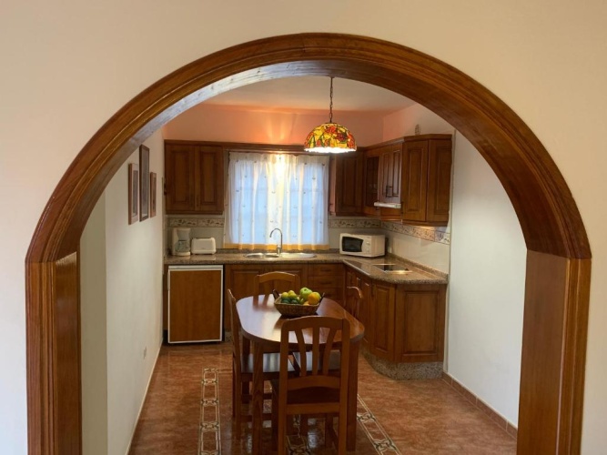 2 Bedrooms Cottage