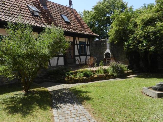 2 Bedrooms Cottage