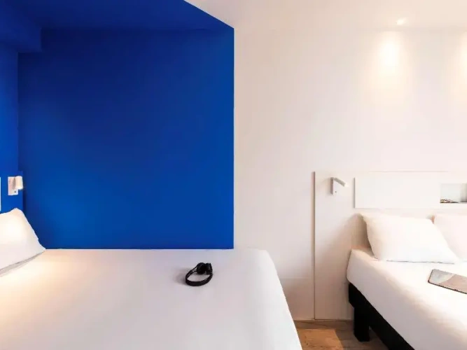 Standard Sextuple room