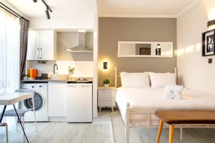 Invigorating Studio Flat Near Kordon In Alsancak