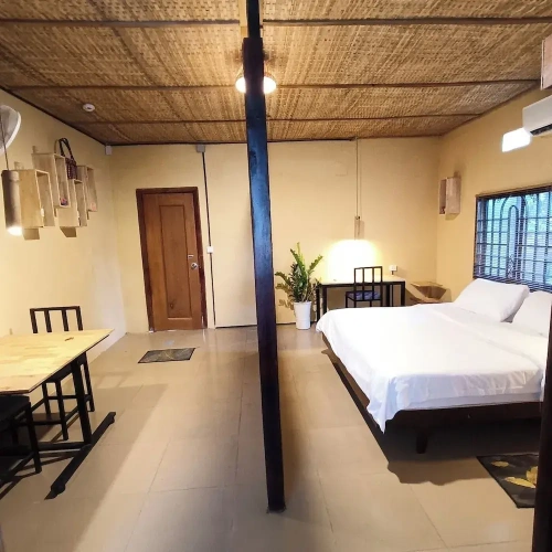 1 Bedroom Deluxe Double room with garden view