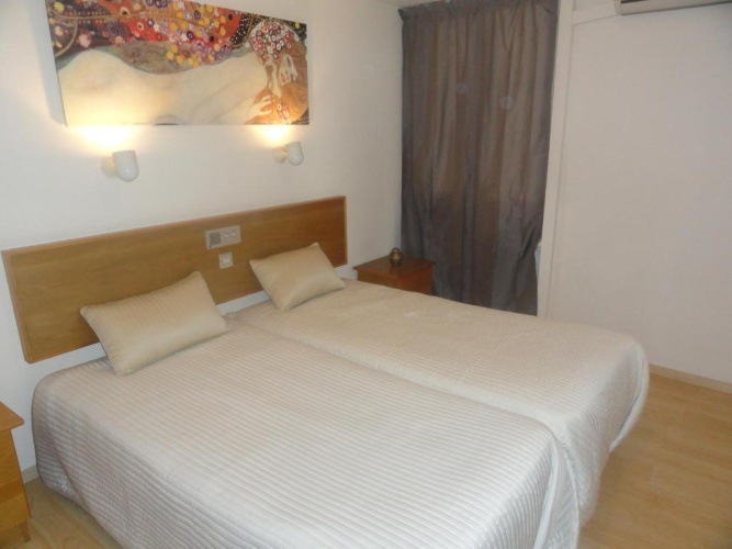 2 Bedrooms Apartment with sea view