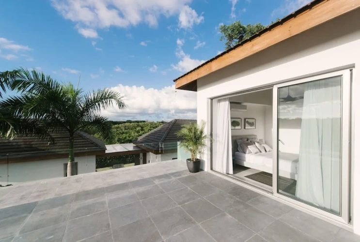 6 Bedrooms Villa with garden view