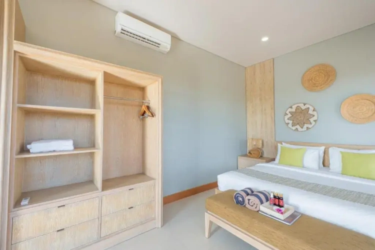 2 Bedrooms Double Villa
