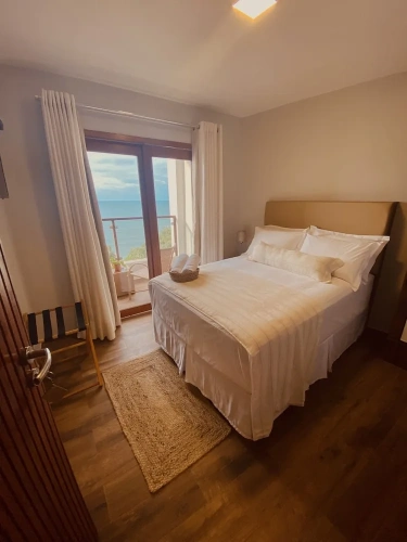 Deluxe Suite with balcony