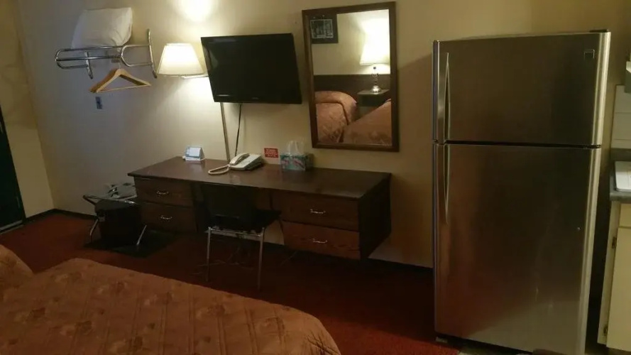 Tobin Lake Motel