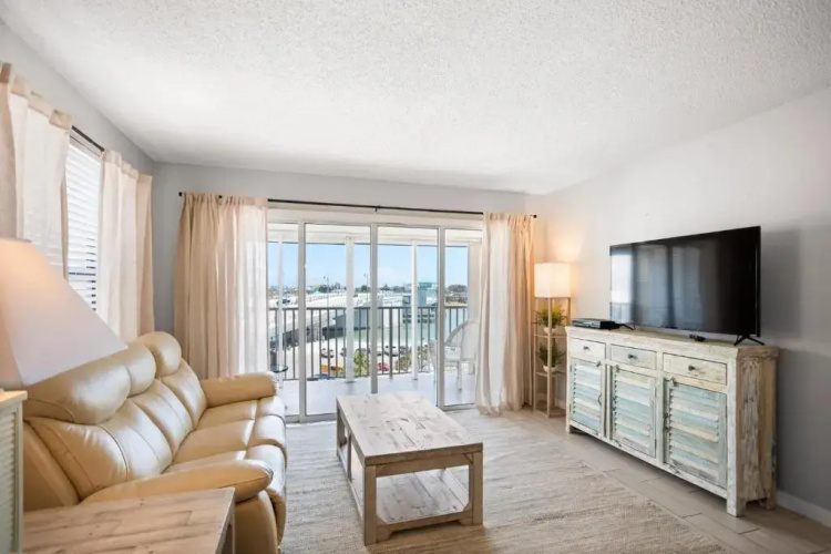 405 Beach Place Condos