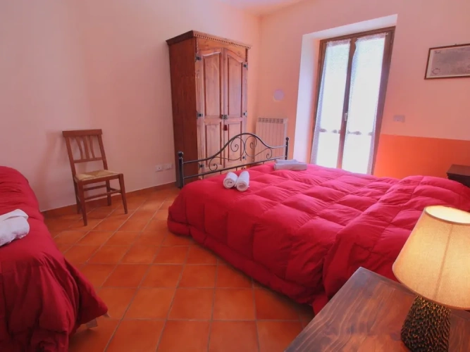 2 Bedrooms Cottage
